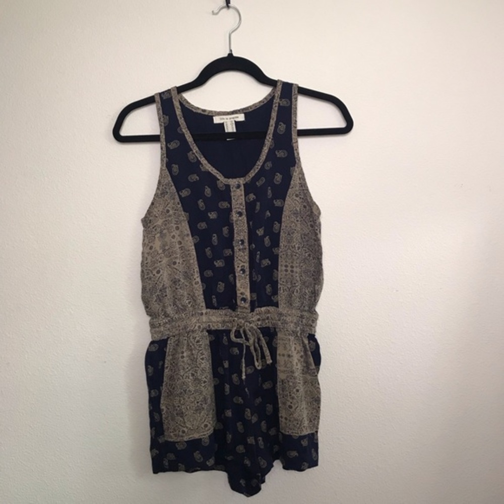 F21 LIFE IN PROGRESS ROMPER🛍